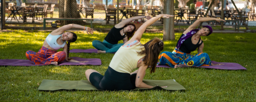 Yoga ohne Leistungsdruck – warum sanfte Bewegung oft mehr bewirkt