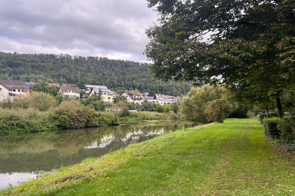 Stellplätze direkt am Fluss Altmühl