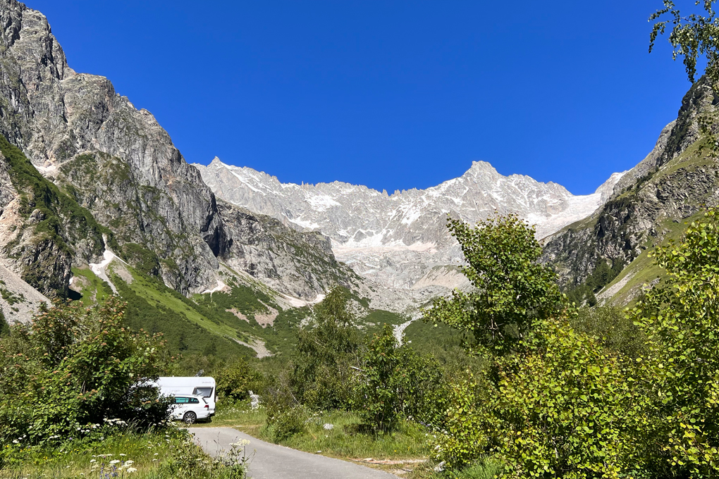 Weitere Stellplätze sind in höherer Lage