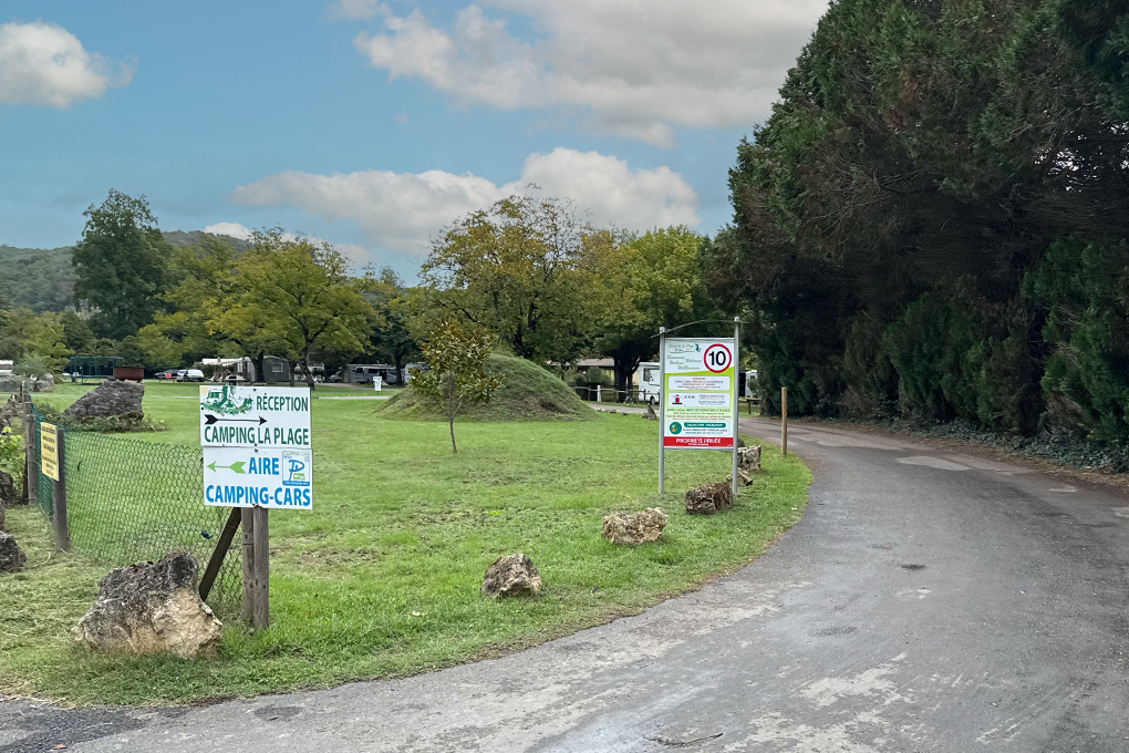 Zufahrt zum Campingplatz