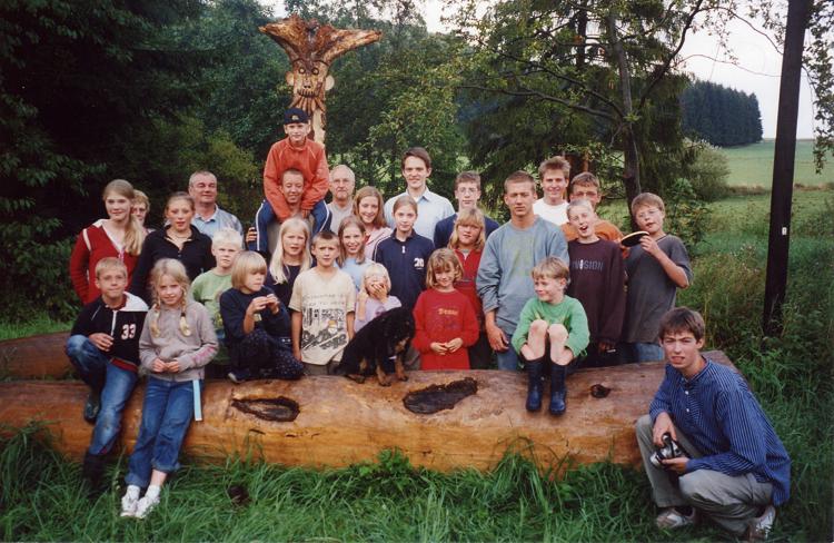 Sommerfreizeit 2004 im Vogelsberg auf dem Petersheiner Hof.