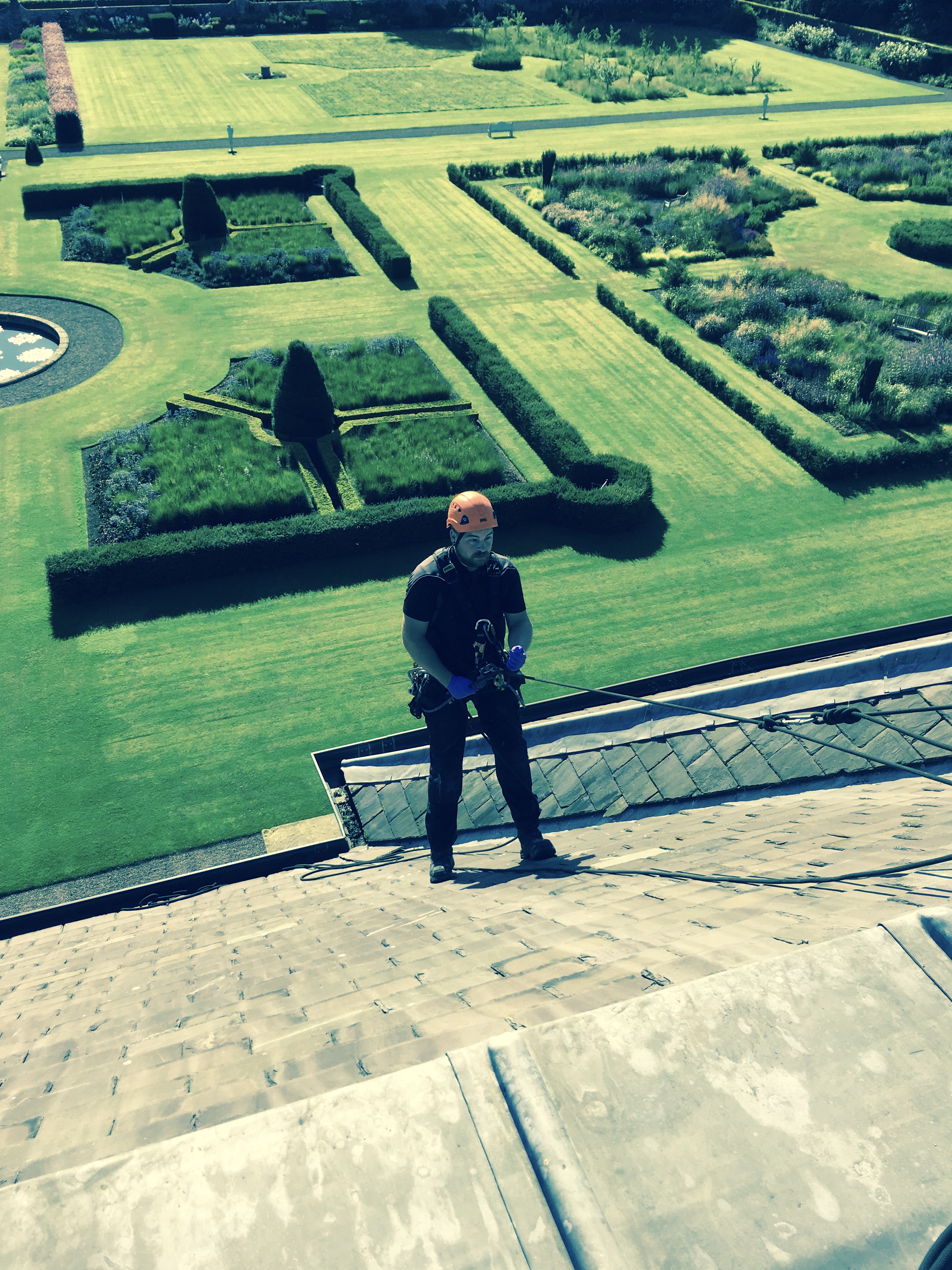 Edinburgh Gutter Cleaning Services Gutter