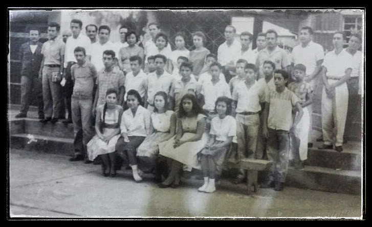 Grupo de alumnos, Sec. Justo Sierra. Fotografía de Jorge O. Huy Gtz. (Kiko Huy)