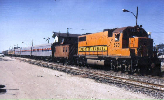 Locomotora; Ferrocarriles Unidos del Sureste.