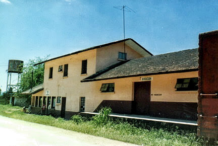 Fachada posterior, bodega