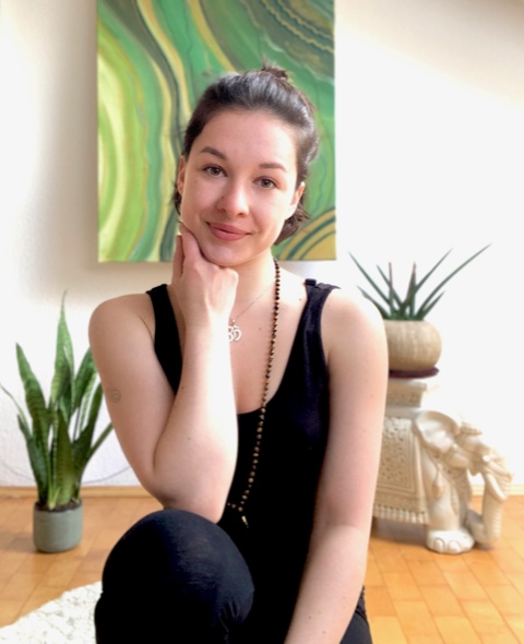 Annika Scherwat - Yogalehrerin bei Yoga Mio