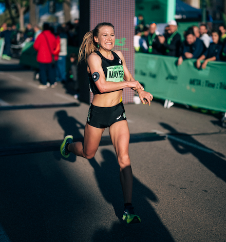 Julia Mayer Asics laufen österreichischer Rekord Halbmarathon malaga 10km 5km Straße wien