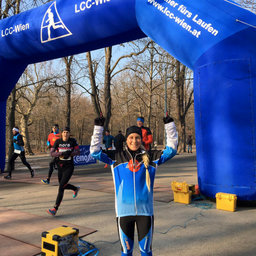 Eisbärlauf-Prater-Wien-Siegerin-Sieg-bestzeit-LCC-Julia-Mayer-Läuferin-runinc-hotel-Vienna