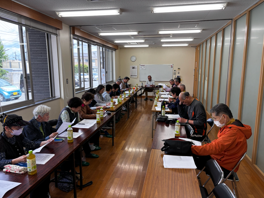 今日は、御手洗池周辺の清掃後、御井コミセンで年次総会