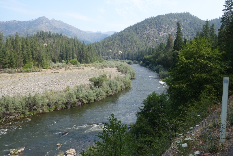 Zum Schluss musste noch einige Meilen entlang dem Klamath Fluss gelaufen werden.