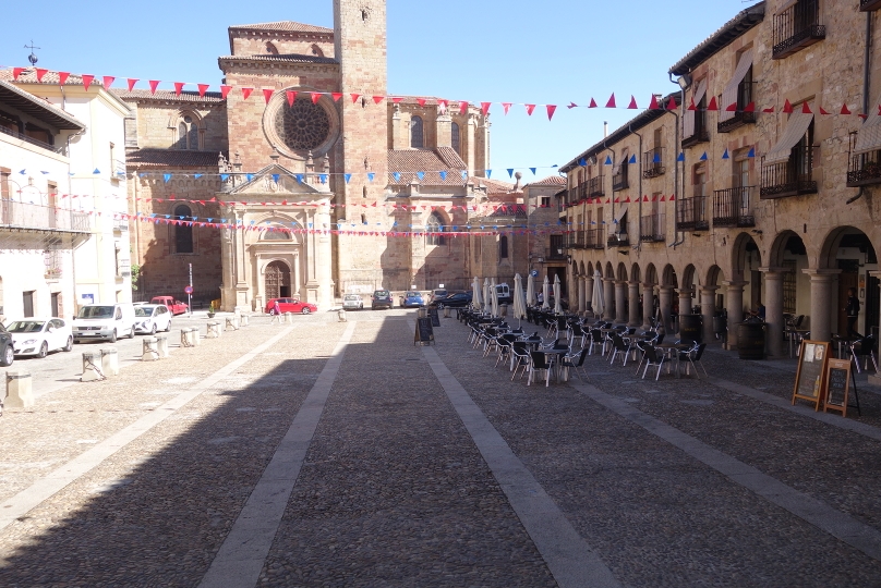 The "plaza mayor" and the cathedral