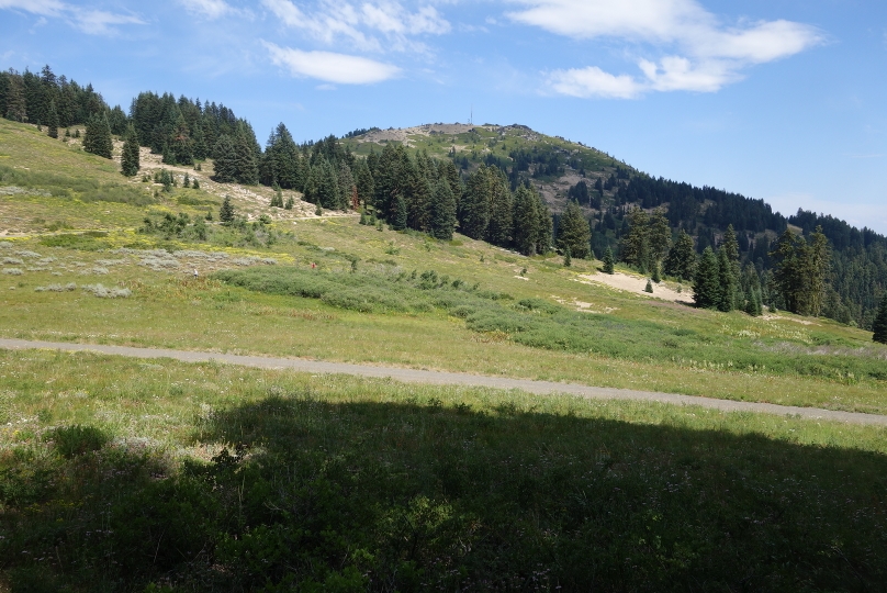 Mount Ashland mit Skigebiet auf der anderen Seite.