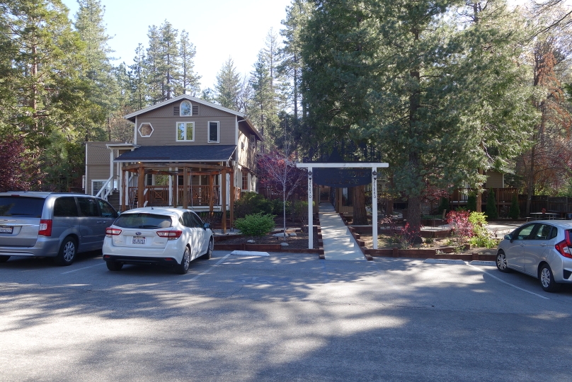 Abschied von der heimeligen Silver Pines Lodge in Idyllwild