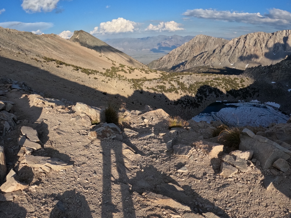 Auf der Kearsarge Passhöhe mit Blick hinunter nach Independence