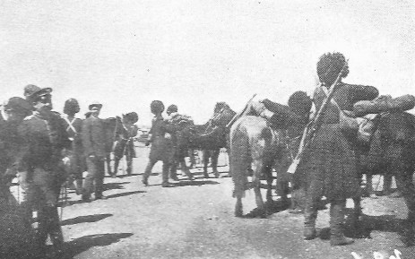 Tien-Tsin. Cosaques. d'ANTHOUARD (1861-1944) : La Chine contre l'étranger : Les Boxeurs.  Plon, Nourrit et Cie, imprimeurs-éditeurs, Paris, 1902