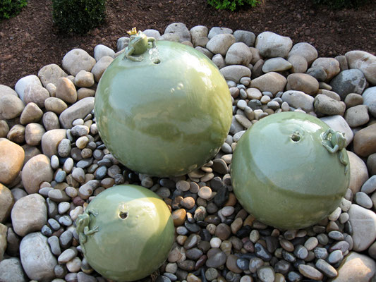 Brunnenhalbkugel, Wasserhalbkugel, Quellstein, Brunnen