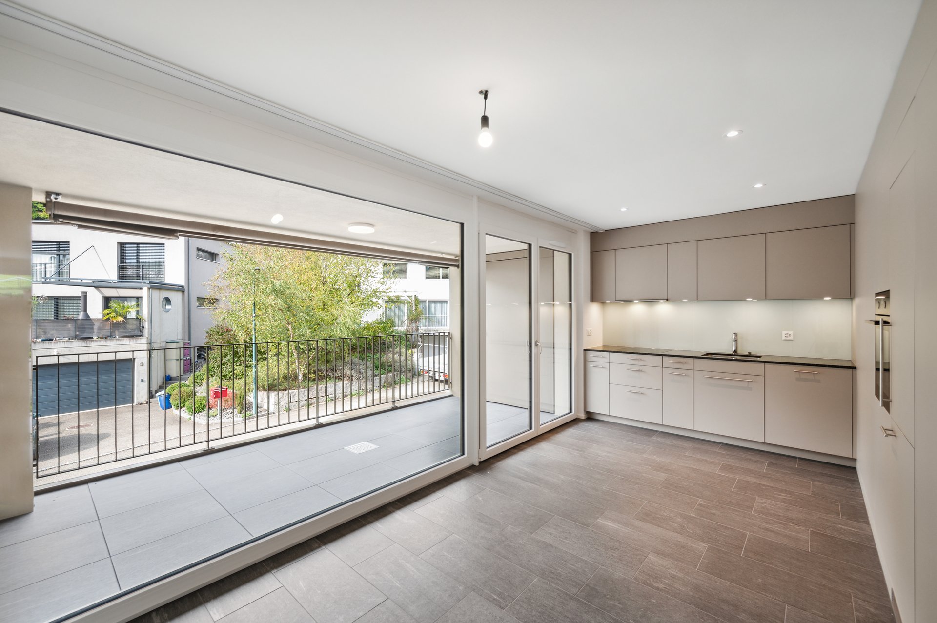 Küche Wohnung  3.5-Zimmer 1. OG mit Loggia