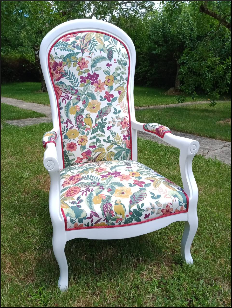 Fauteuils VOLTAIRE Maryline GRAC, tapissier d