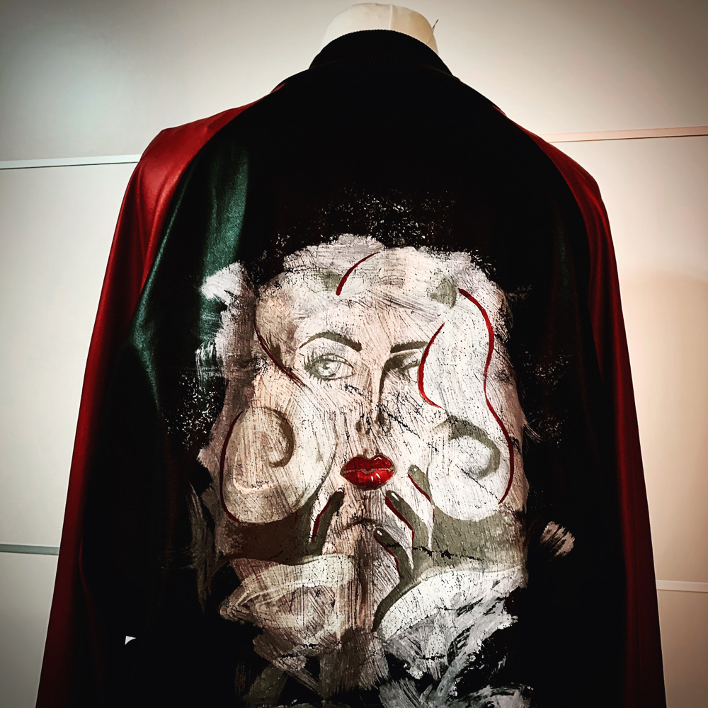Kunstleder- Bomberjacke (Marilyn- Malerei aus Wandfarbe)