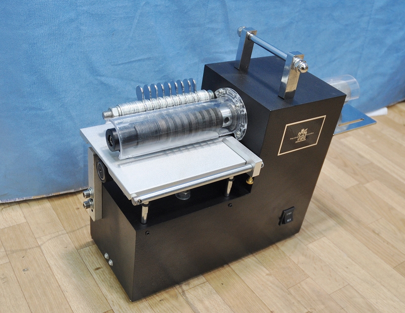 革漉き機 革ミシン ハンドクリッカー - DANGUMAN 革用機械・道具