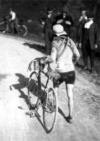Octave Lapize au Tourmalet 1910
