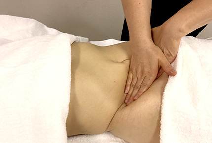 5.腸の動きを確かめます