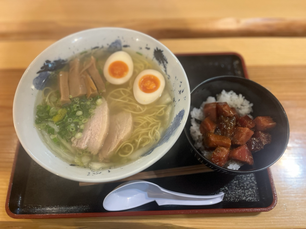 出張シャンプーとトリミングサロン料金比較画像