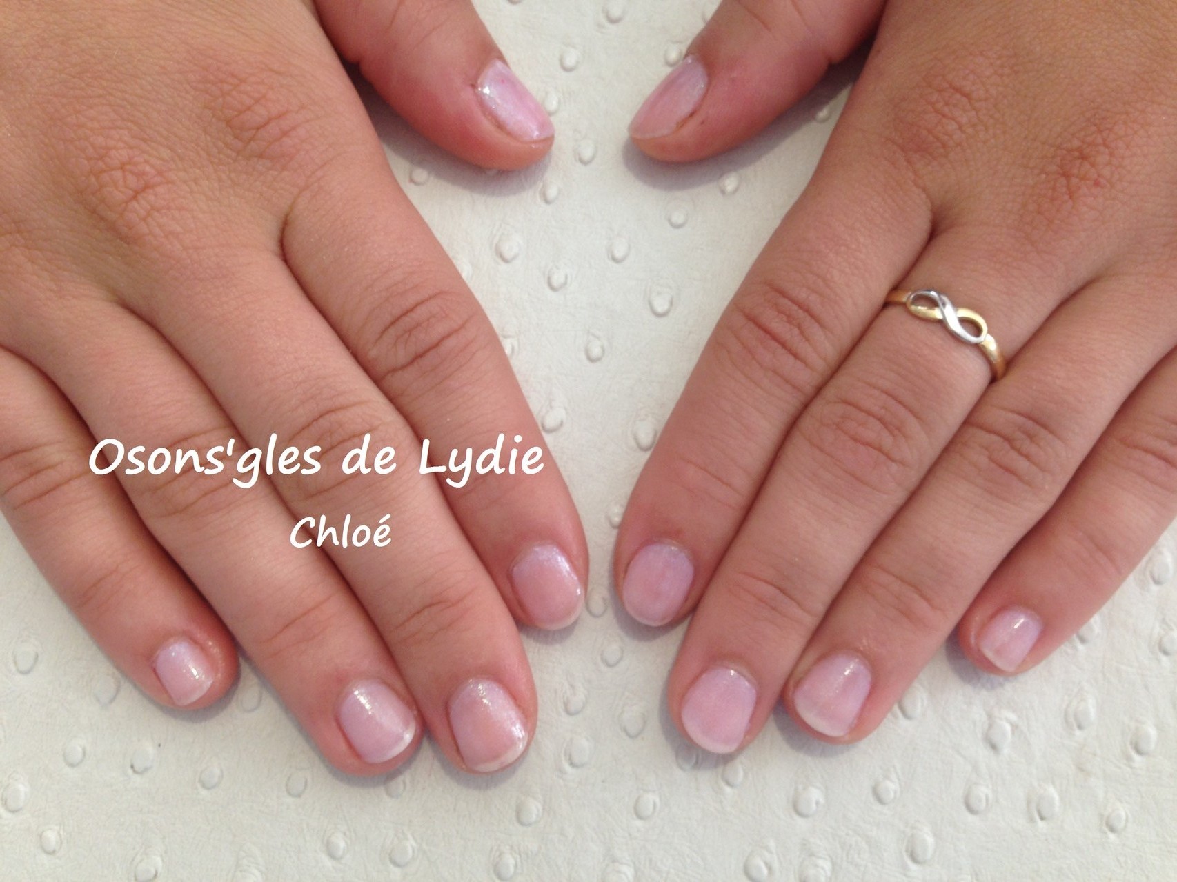 Vernis rosé : Chloé