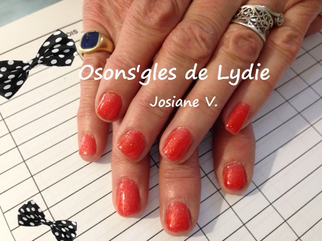 Vernis semi permanent sur ongles naturels très courts  : Josiane V.