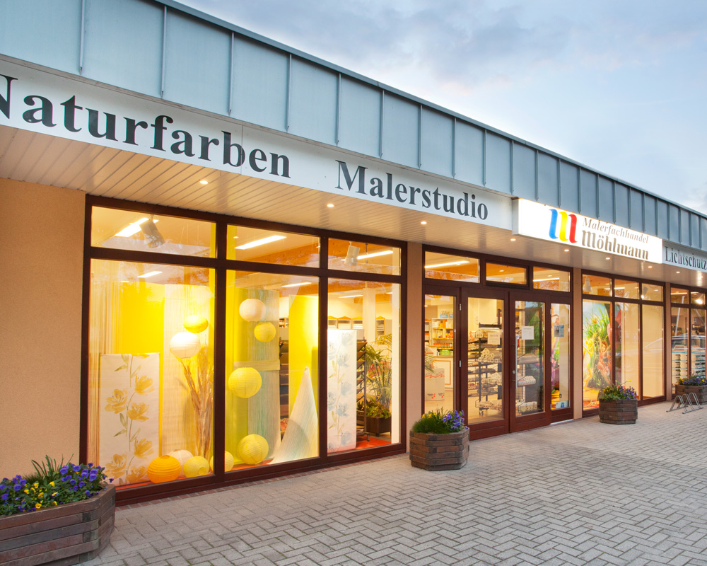 Malerfachgeschäft in Augustfehn, Gemeinde Apen, Stahlerkstraße 89.  Foto: Foto Scheiwe