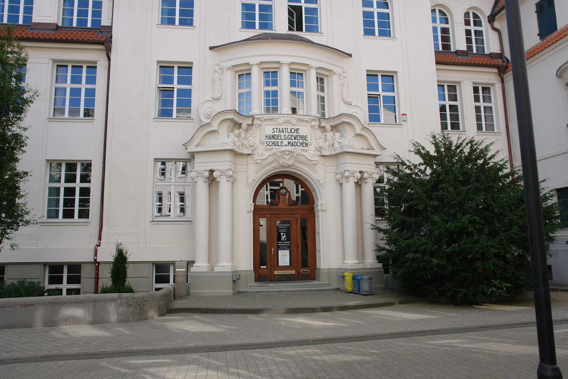 Berufskolleg Maria Lenssen stuckateliers Webseite!