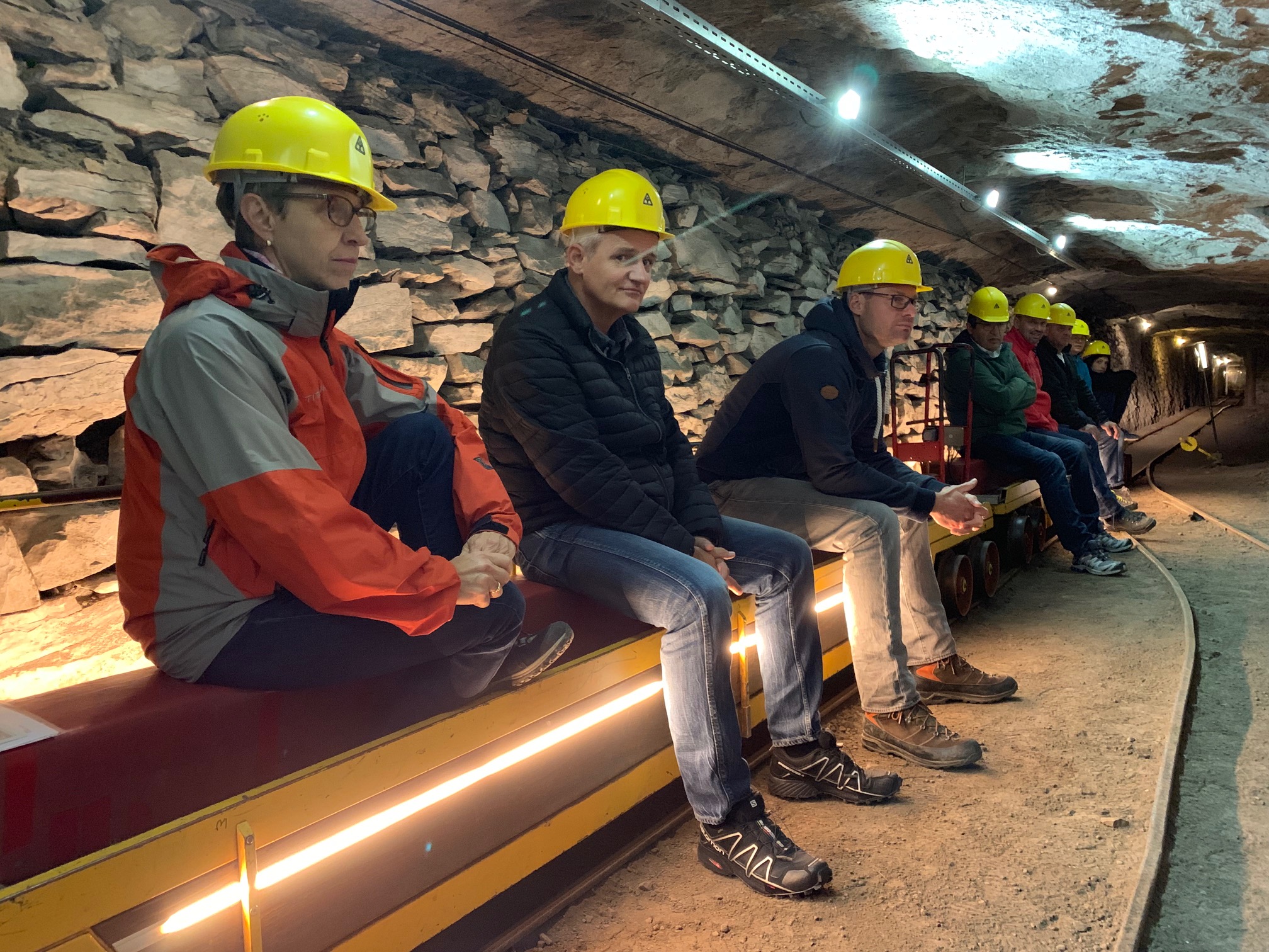 Am zweiten Tag stand ein Besuch des Horgner Bergwerks Käpfnach auf dem Programm. Hier zu sehen (von links): Therese Henggeler, Dirk Wüstenmann, Tobias Schreijäg, Armin Schuler, Karl-Heinz Müller, Ueli und Heidi Brandenberger, Livio Bachmann