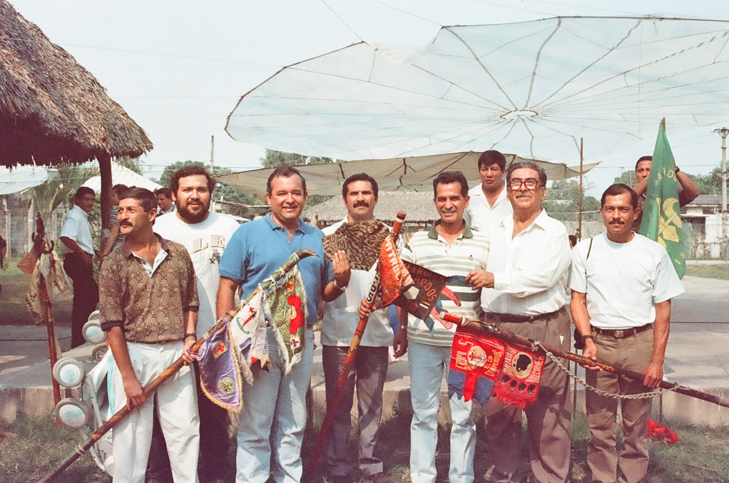 Margarito, Arbiz, Herrador, Popo, Cárcamo, Papa Luis y Mandin. Atrás esta Aldana.