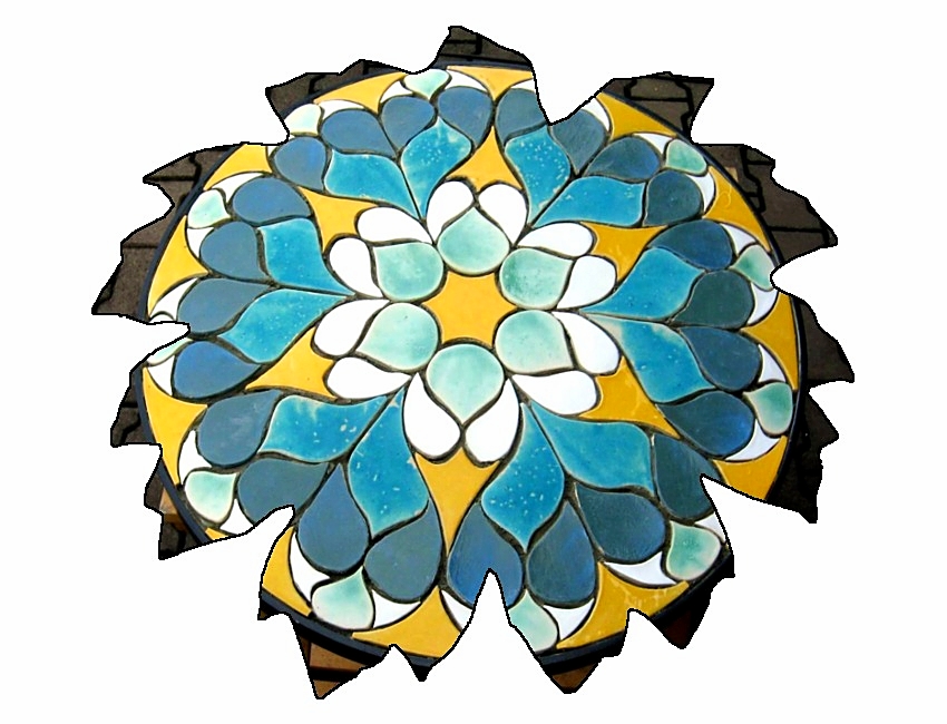 Fliesenmosaik-Tisch