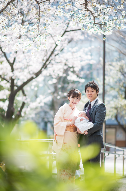 お宮参り写真　お宮参り撮影　初宮参り　出張撮影　出張カメラマン　水天宮　ロケーションフォト　ロケーション撮影　家族写真