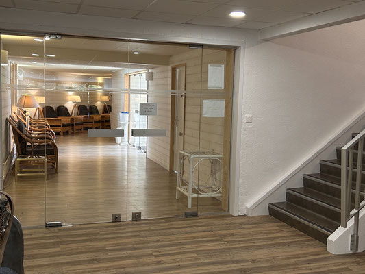 Étage -1 : Par l escalier ou par l'ascenseur accès aux thermes depuis votre studio 