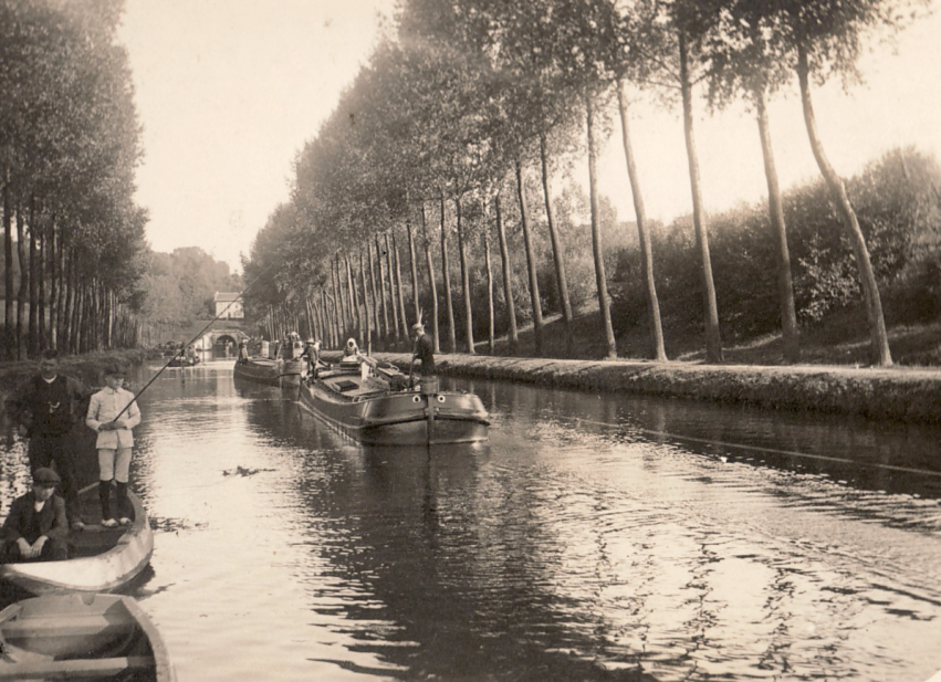 View of the North Holland Canal between Amsterdam and Den Helder, ca.1934