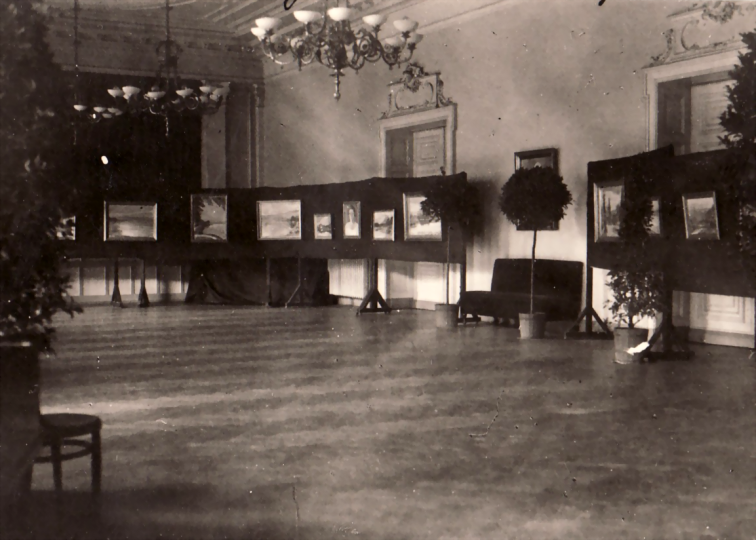 Impressions of the exhibition in the Casino Saal zu Solingen, 1929