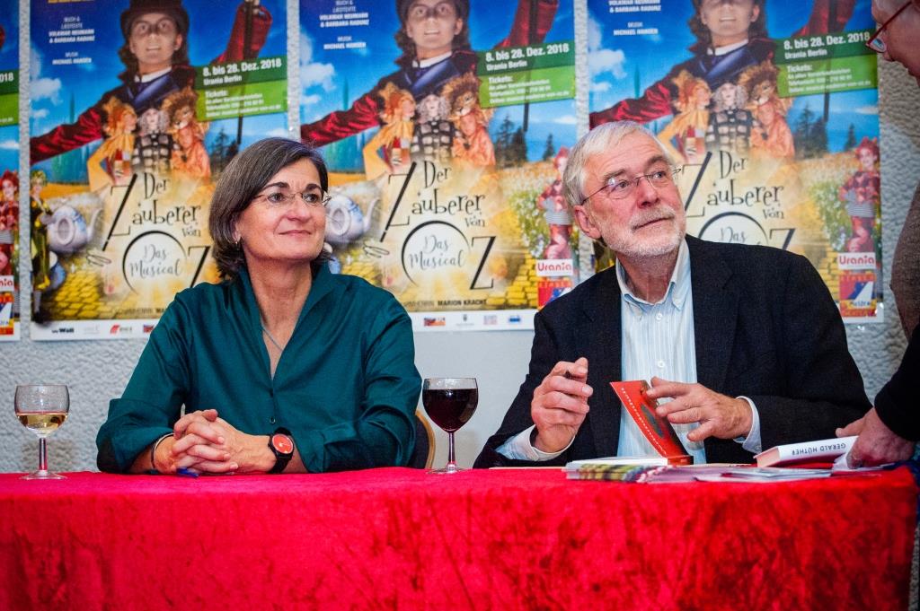 Christa Spannbauer & Gerald Hüther bei gemeinsamer Lesung in Berlin