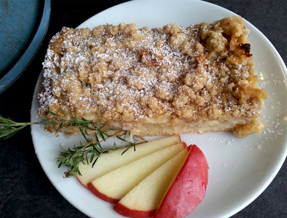 Apfelkuchen mit Walnuss-Streusel