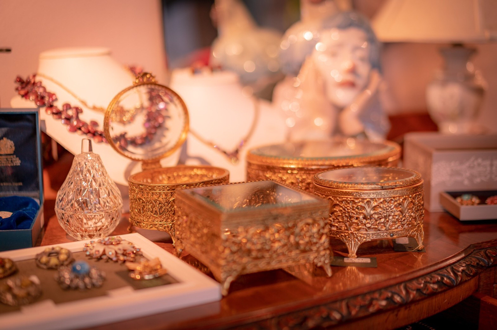 アンティーク雑貨 MELTON'S EAT SHOP ビンテージ ウッドサイン 【公式