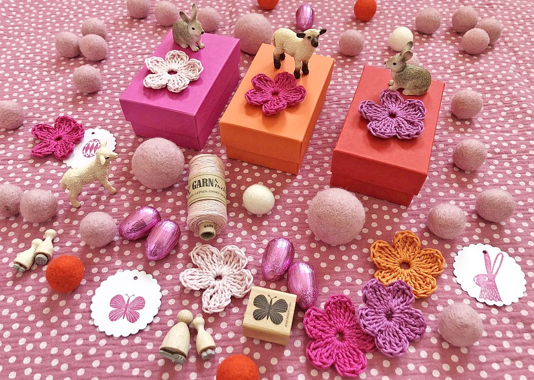 buntbox easter perlenfischer garnundmehr crochet flowers rubberstamps easter decoration ostern schokoeier box geschenkschachtel filzkugeln filz kroglice iz filca filc häkeln häkelblume hase schmetterling geschenk