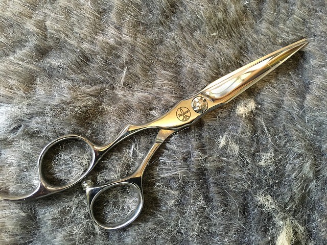全ての 6インチ WAHL セニングシザー 鋏 美容 細かい 理容 ゴールド 衛生日用品