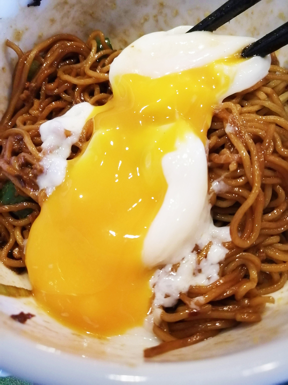 トロトロ温泉卵 汁なし担々麺！岐阜市 中華 中国料理 中華料理