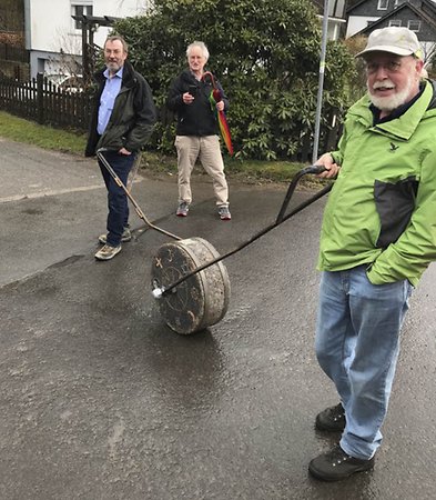 Kurzer Stopp vor Klespe, um auf die Mitläufer zu warten Foto:  Goller