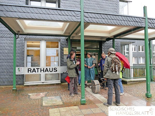 Das Rathaus Kürten ist Startpunkt der 3. Etappe