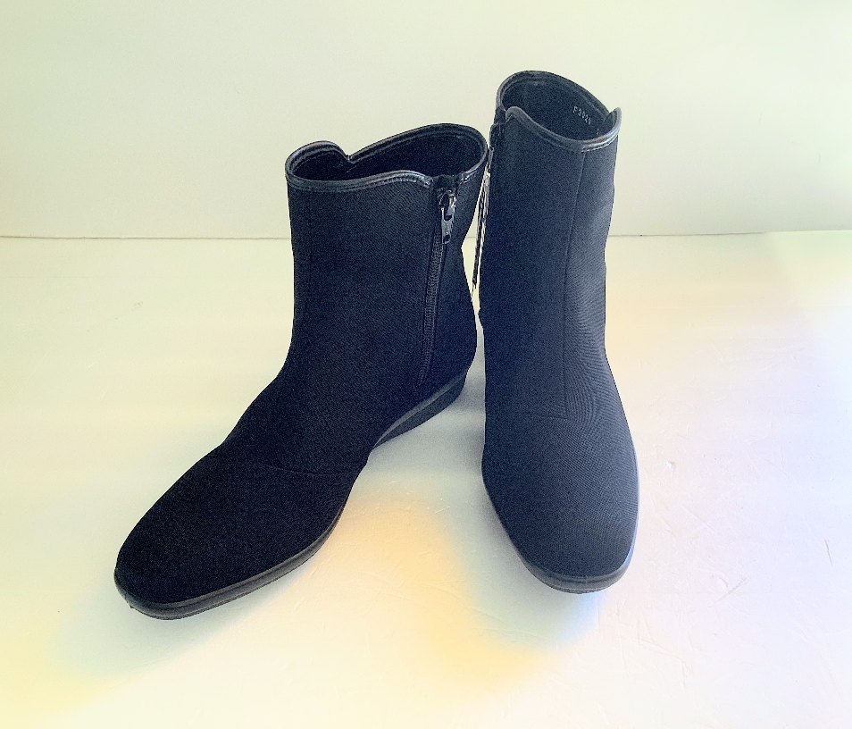 15−DA19 ブラックGORE−TEX24  ¥19,800（税込）