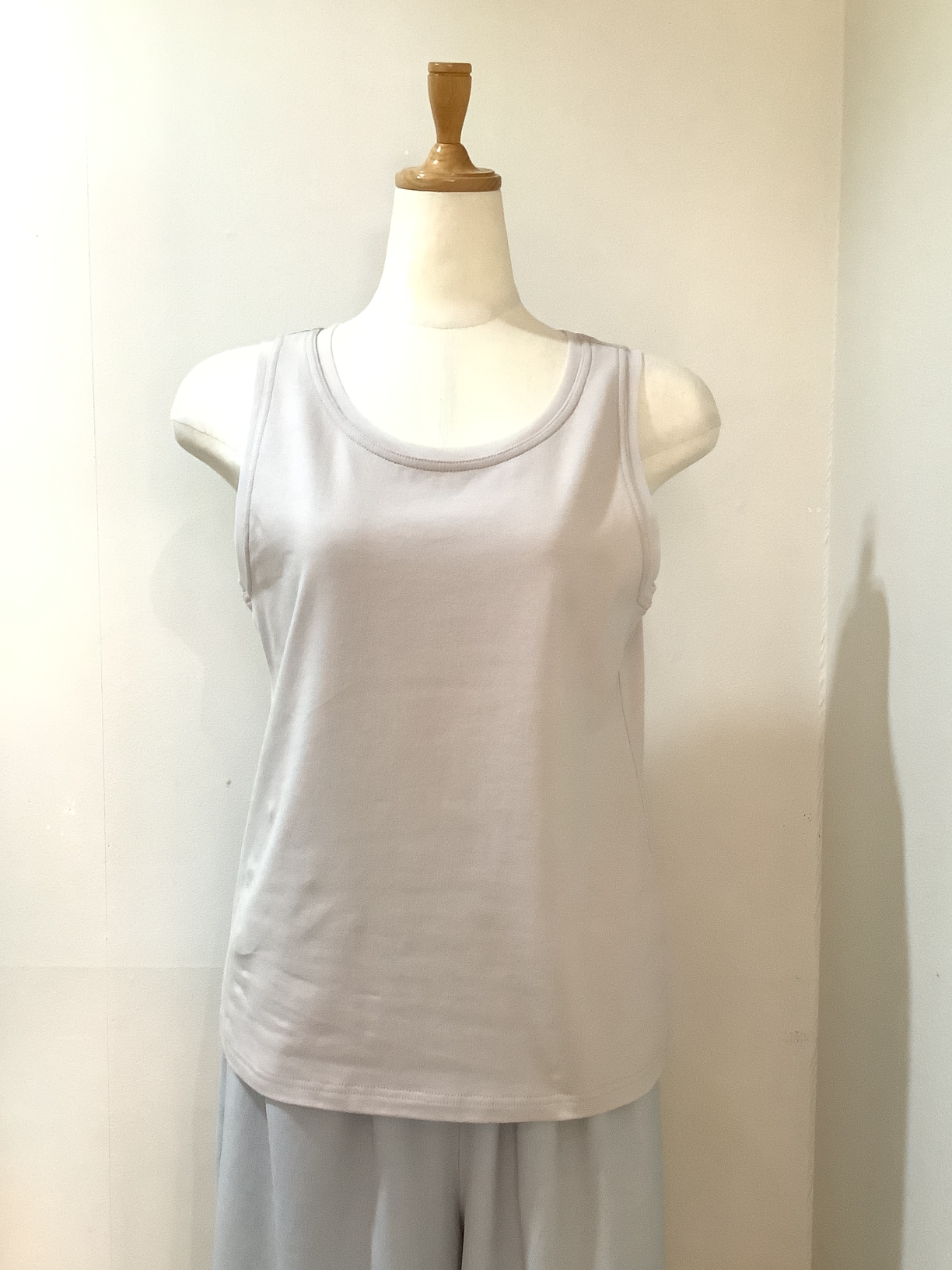 ローブ（ROBE)3−PS35 ライトベージュ40 ¥7,480（税込）