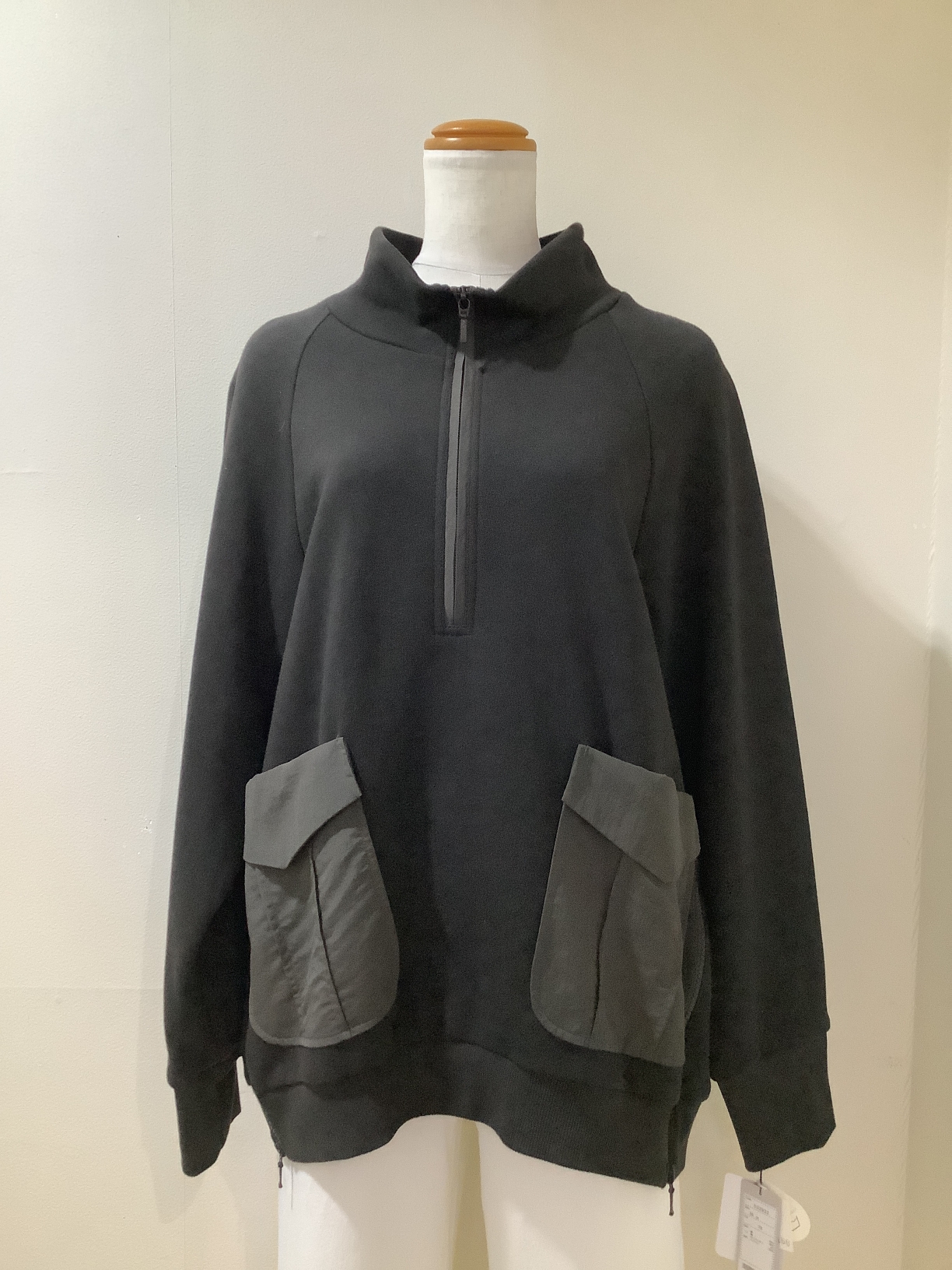 ローブ（ROBE) 3−MA46 ダークグレージャケット38  ¥18,480（税込）