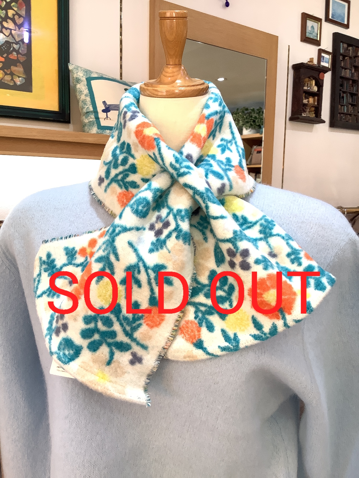15−MA8 フランス製🇫🇷フラワー花柄差込みマフラー  ¥4,400（税込）
